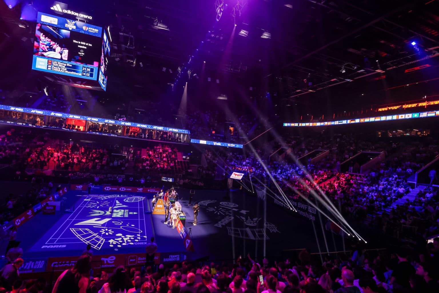 Câu chuyện thành lập